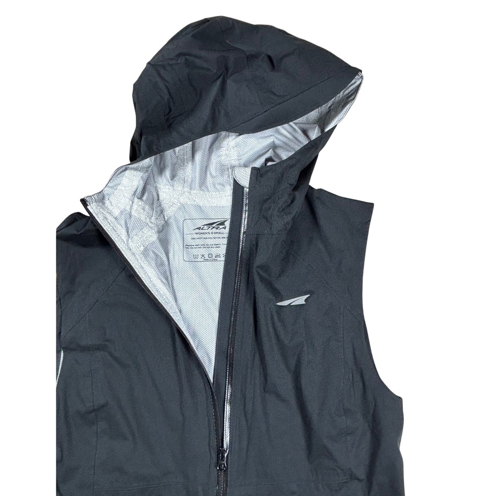 Altra Running Zero H2O Hooded Vest Womens XS Black Full Zip Reflective Running